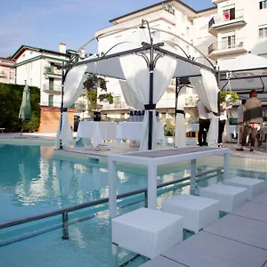 ute-hotel.hotelslidodijesolo.com/