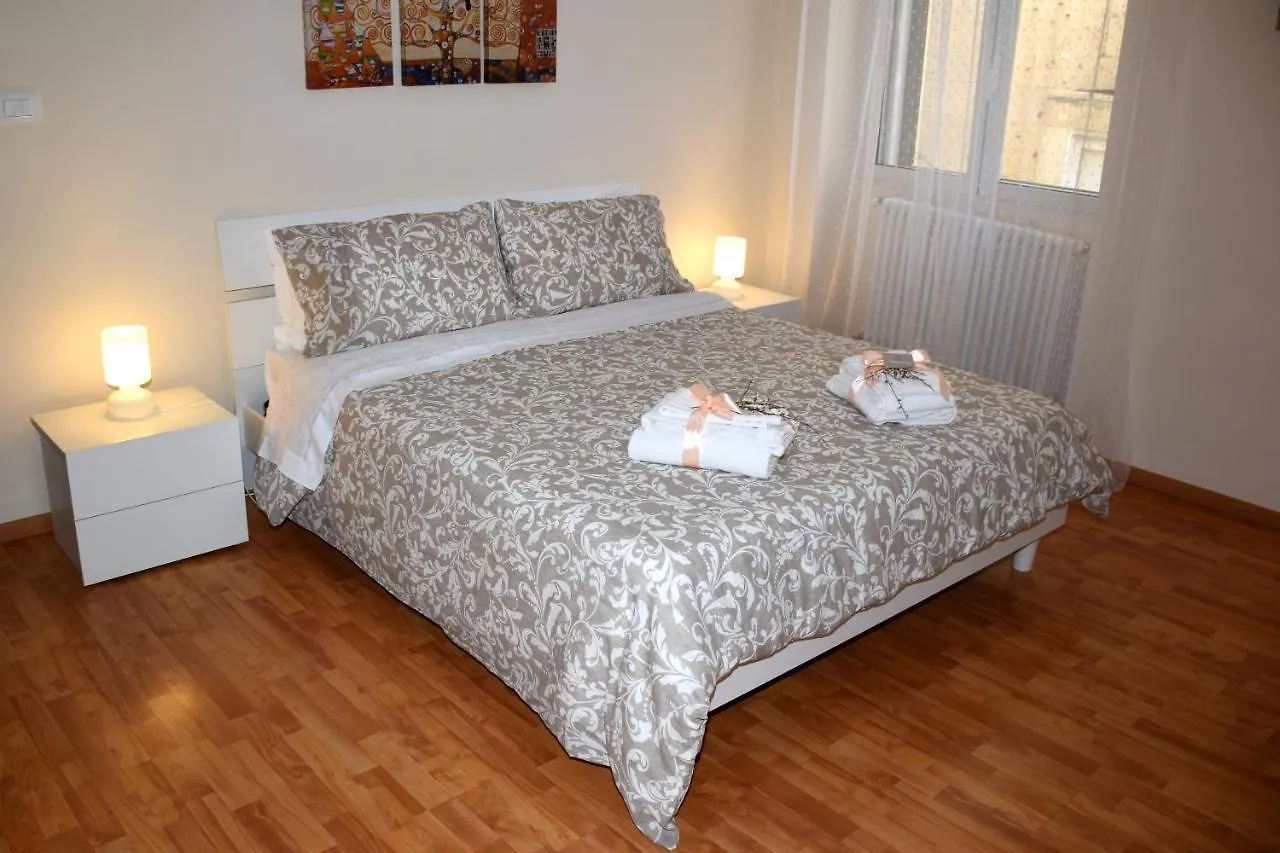 ** Couette-café Miro B&B Lecce Italie